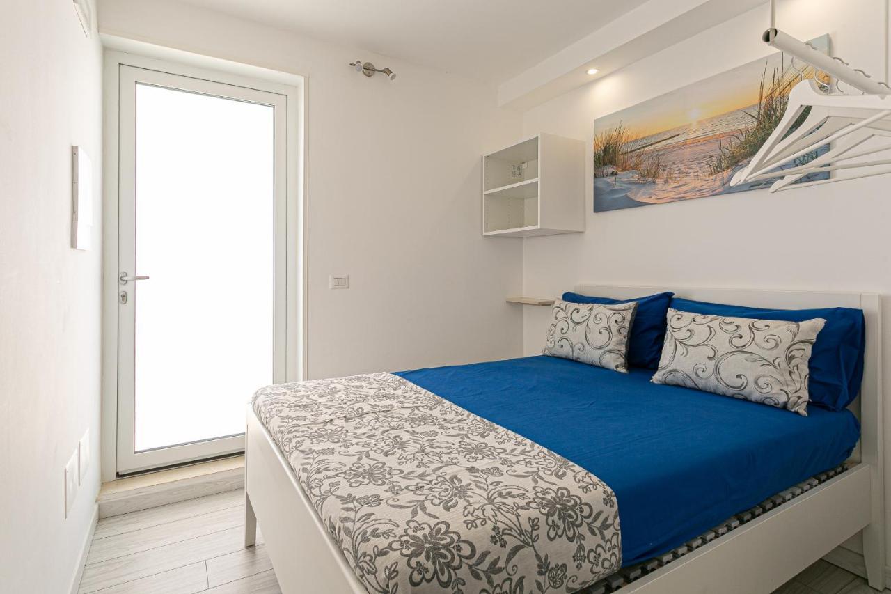 Resort Almaredamarra Con Piscina E Idromassaggio Sul Mare Torre San Giovanni Ugento Eksteriør bilde