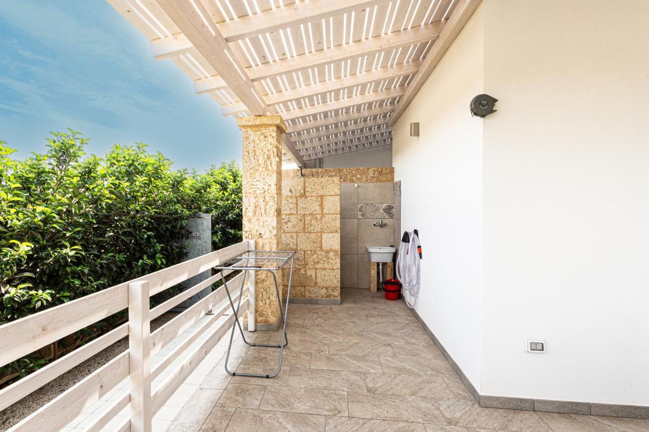 Resort Almaredamarra Con Piscina E Idromassaggio Sul Mare Torre San Giovanni Ugento Eksteriør bilde