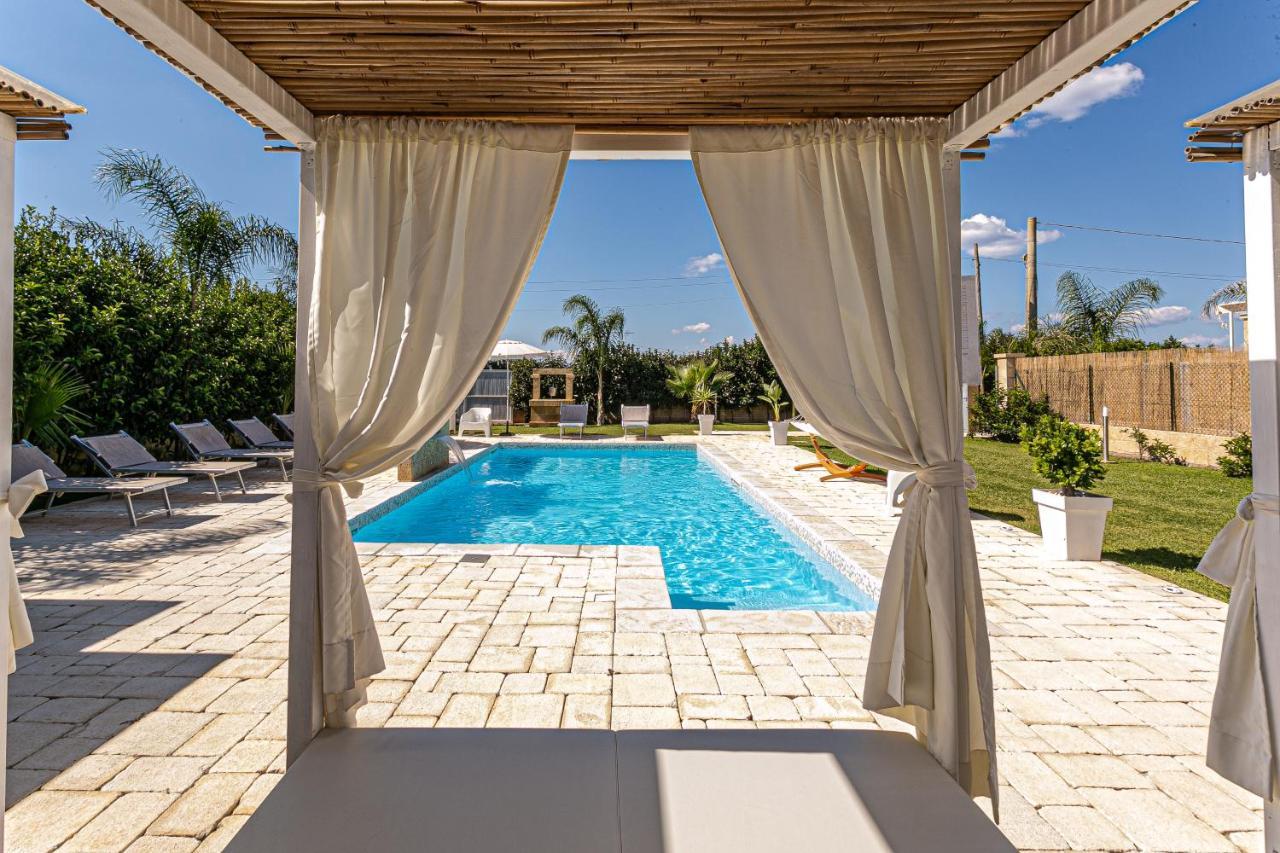 Resort Almaredamarra Con Piscina E Idromassaggio Sul Mare Torre San Giovanni Ugento Eksteriør bilde