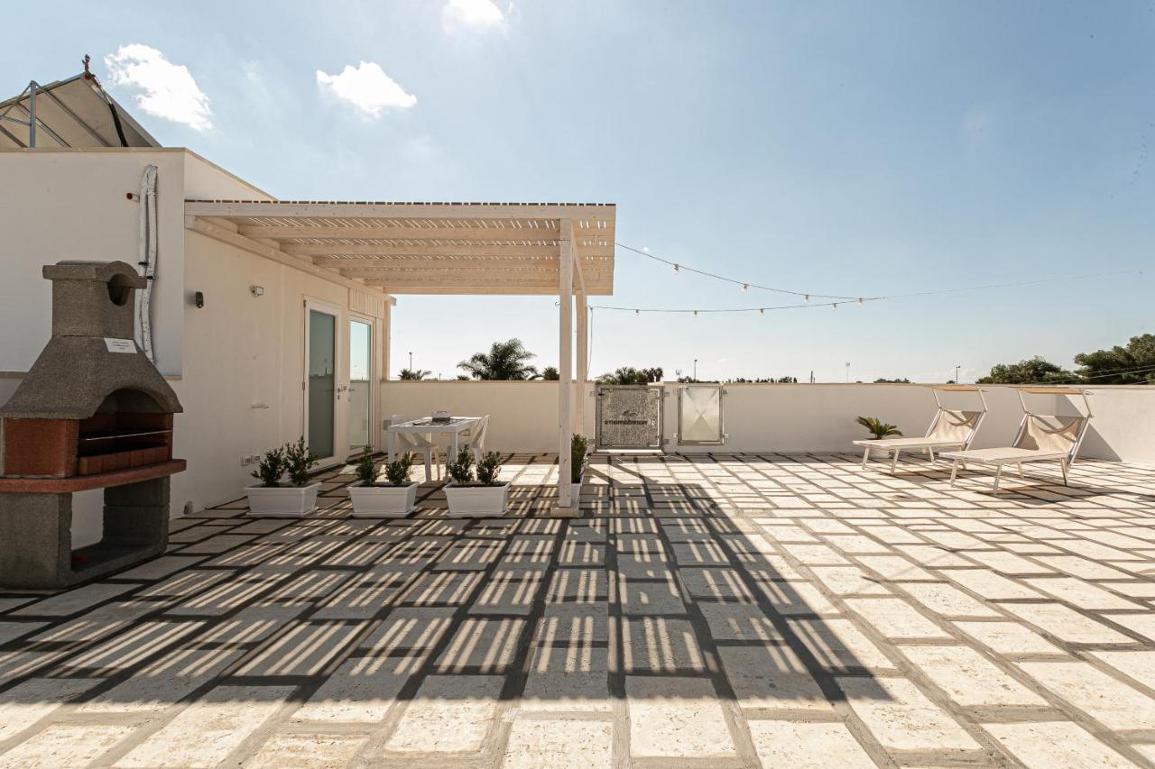 Resort Almaredamarra Con Piscina E Idromassaggio Sul Mare Torre San Giovanni Ugento Eksteriør bilde