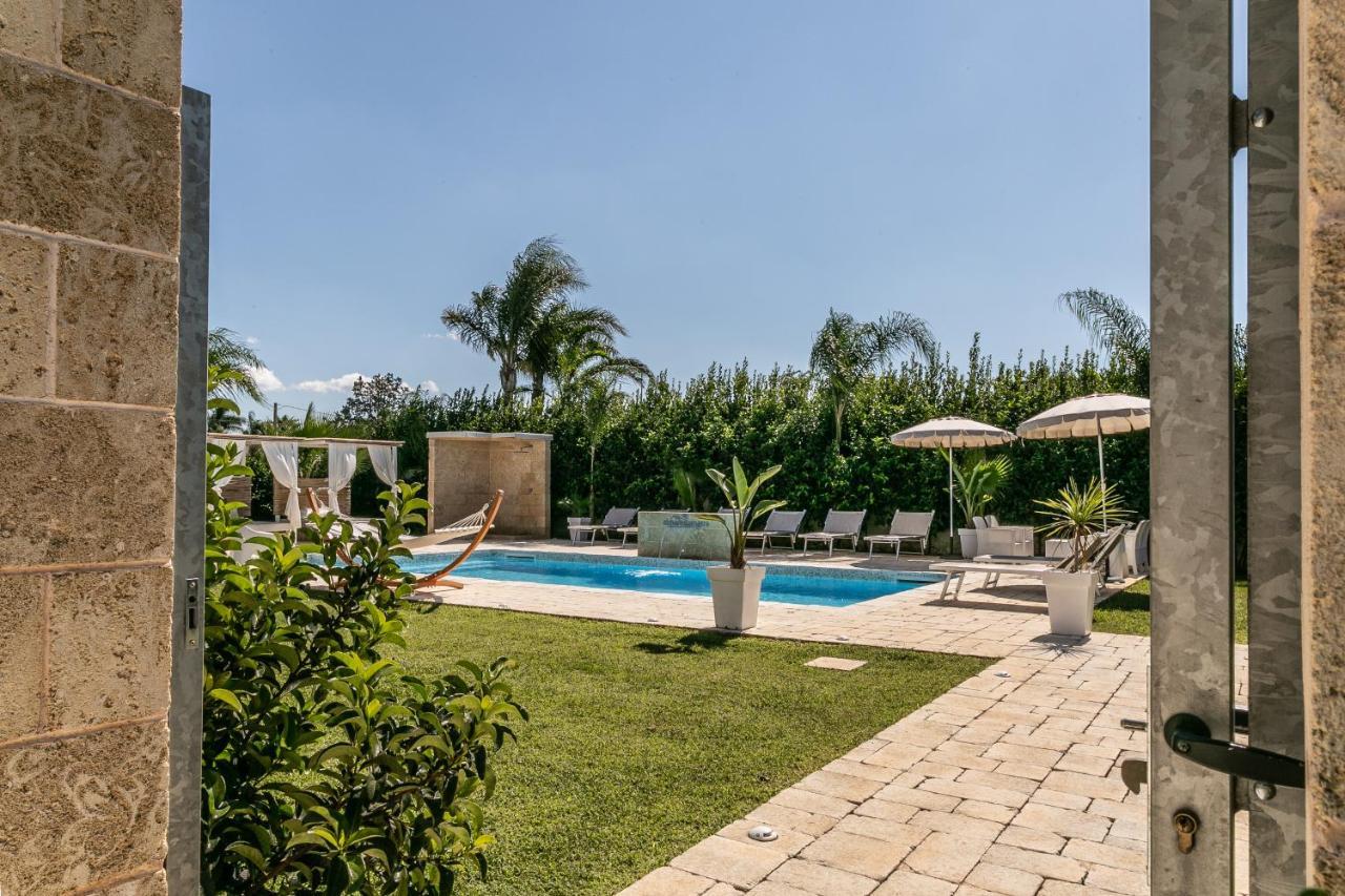 Resort Almaredamarra Con Piscina E Idromassaggio Sul Mare Torre San Giovanni Ugento Eksteriør bilde