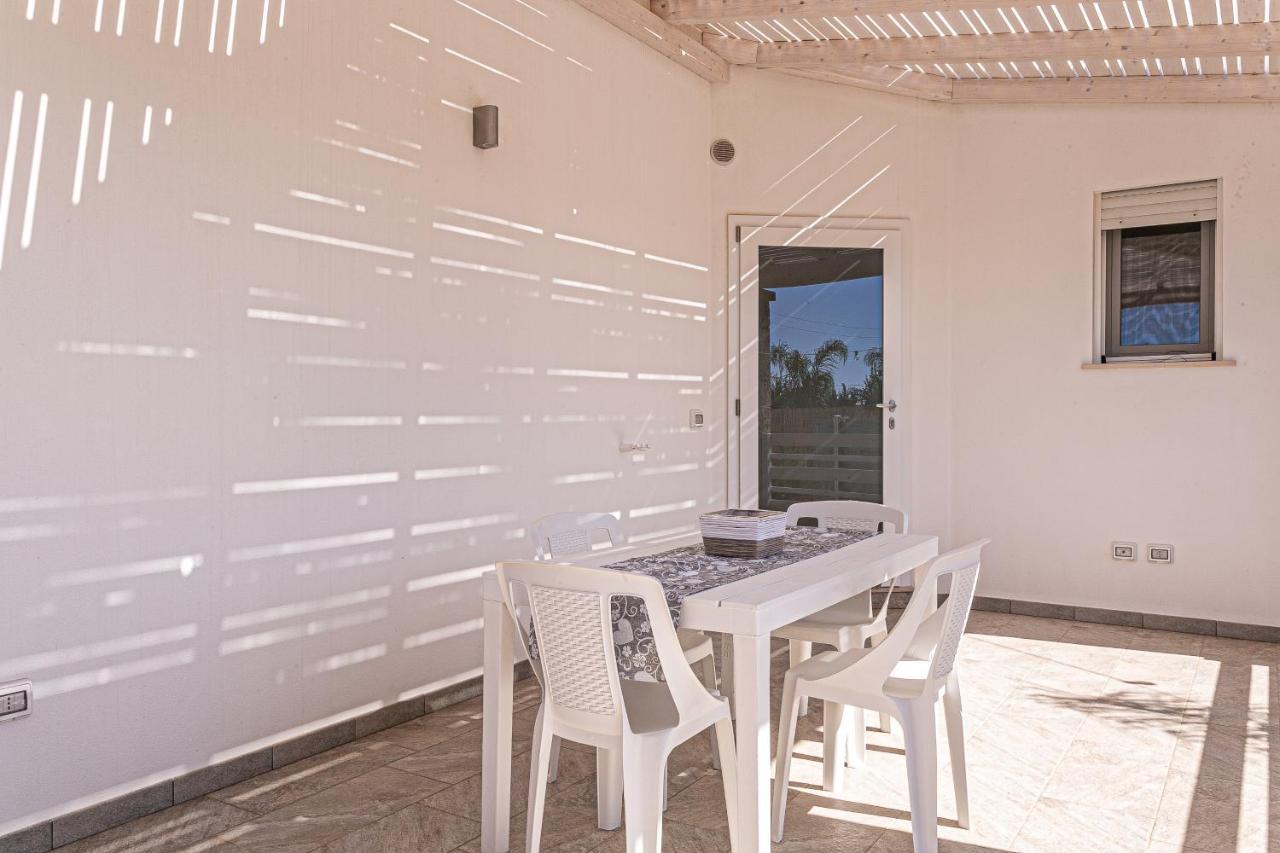 Resort Almaredamarra Con Piscina E Idromassaggio Sul Mare Torre San Giovanni Ugento Eksteriør bilde