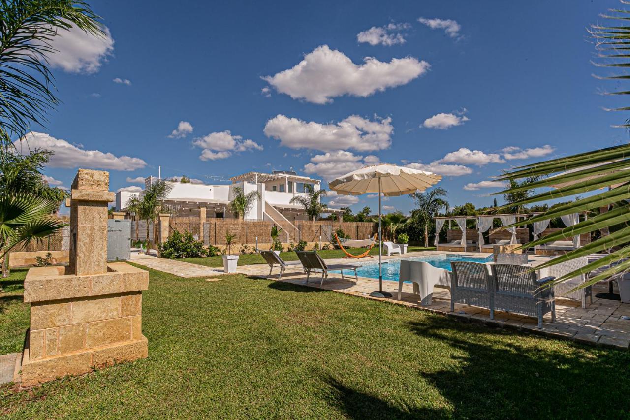 Resort Almaredamarra Con Piscina E Idromassaggio Sul Mare Torre San Giovanni Ugento Eksteriør bilde